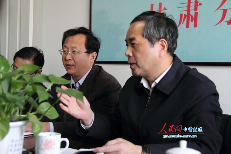 甘肃省委组织部部长吴德刚走访人民日报社甘肃