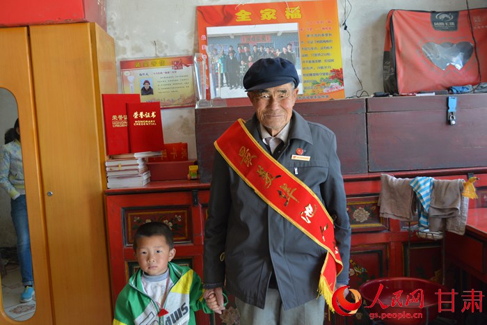 甘肃华池:老党员坚守红色教育基地30年