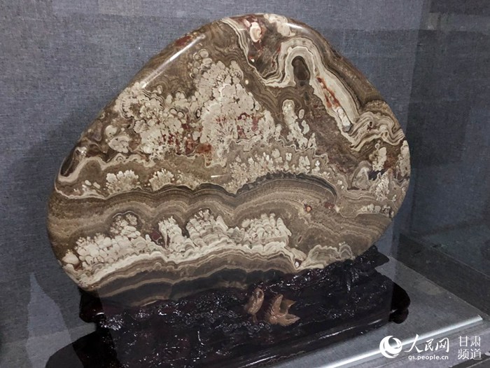 临洮奇石博物馆奇石展示。(焦隆 摄)