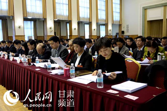 政协甘肃省第十二届委员会第二次会议举行第二