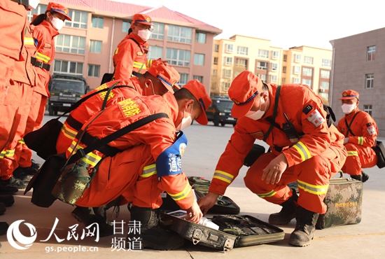甘肅省森林消防總隊開展全要素戰備演練。（陳文彪  攝）