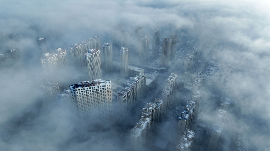氤氲入画 甘肃榆中现平流雾景观