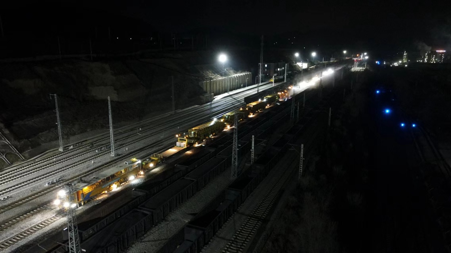 陇海铁路甘肃段2024年第一阶段集中修全面启动。兰州铁路局供图