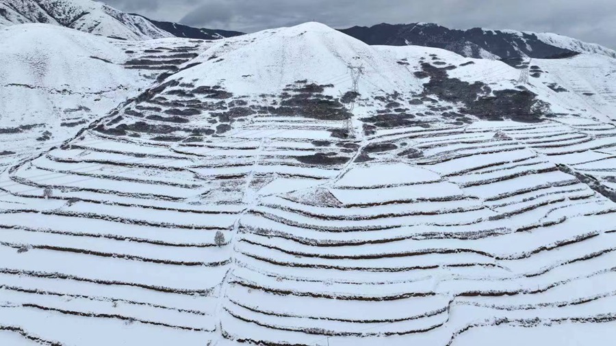 3月24日，榆中縣迎來春雪。趙相軍 趙相升攝