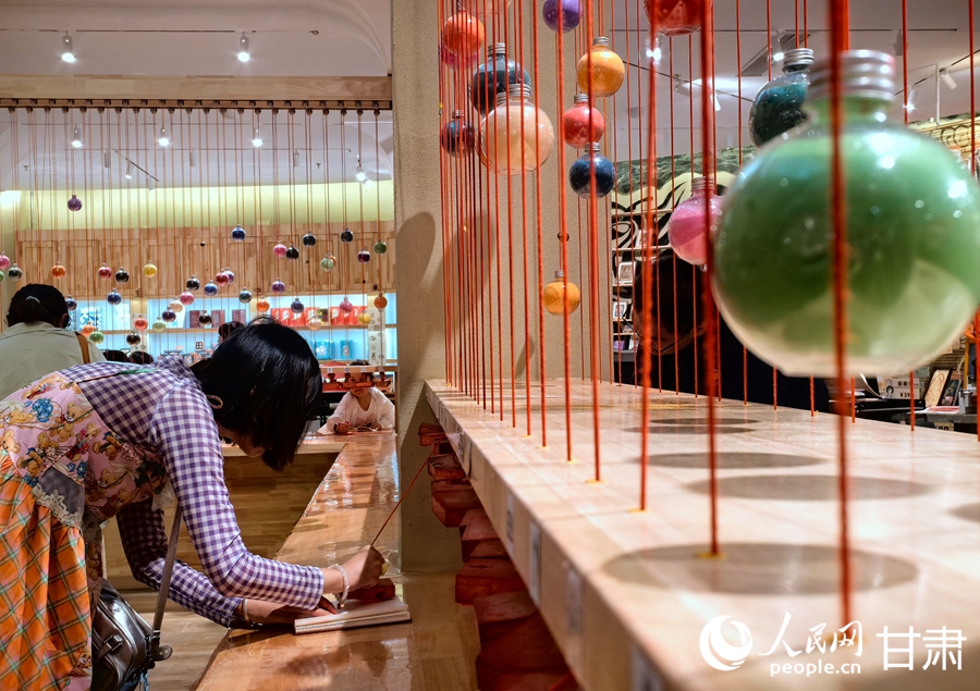 “集章打卡”，把敦煌记忆带回家【3】