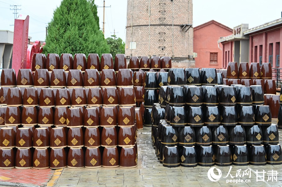 甘肃白银：古瓷焕新引客来【10】