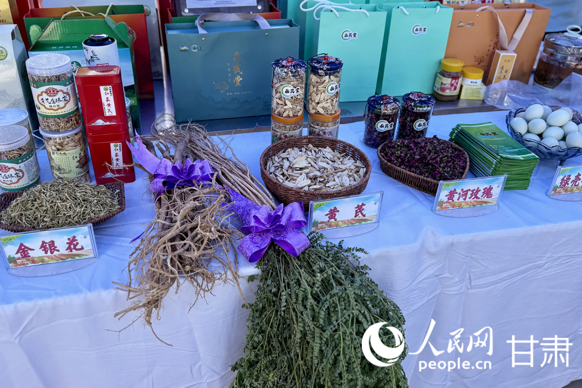 棗園市集中農特產品。人民網記者 焦隆攝