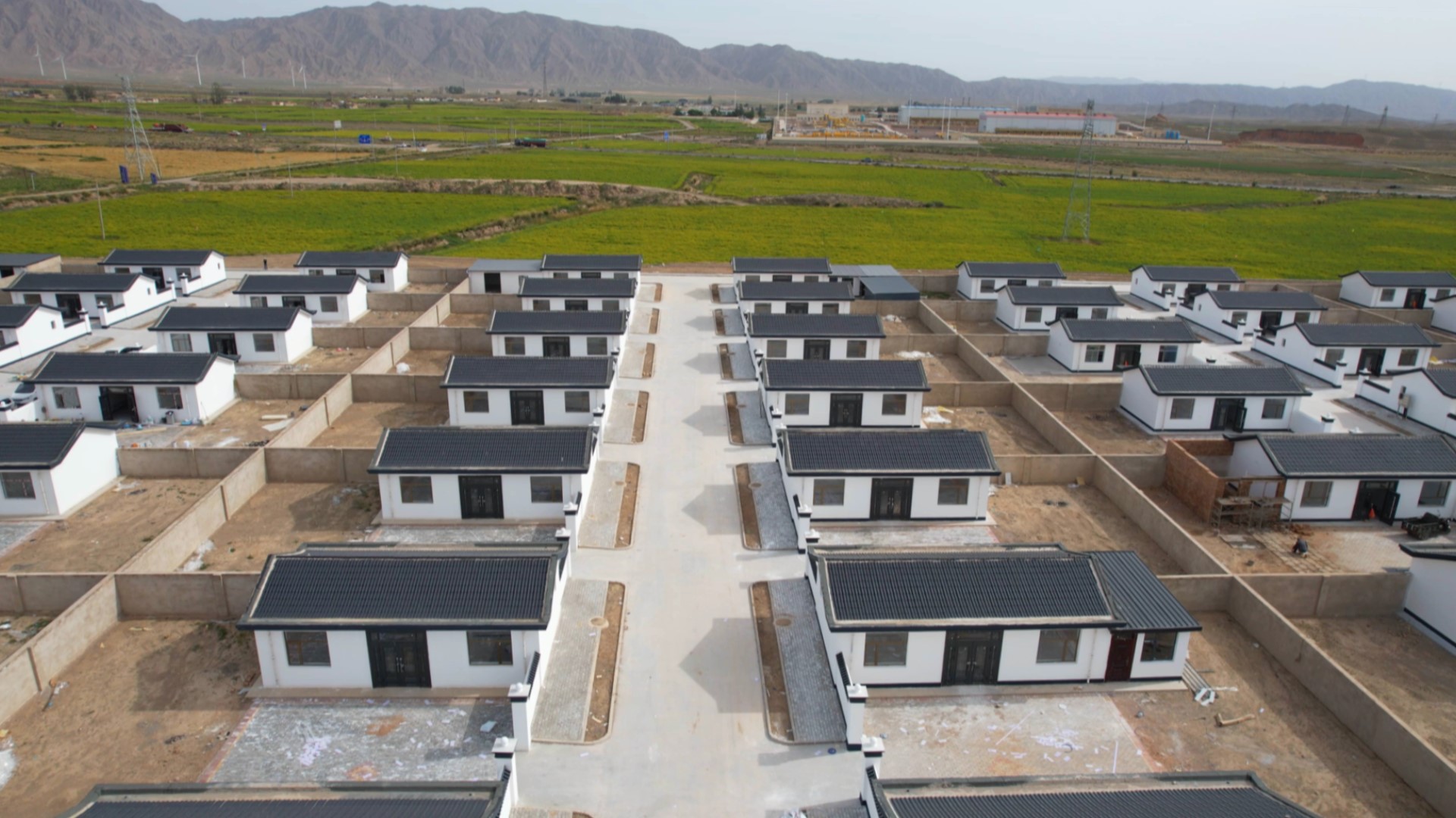 永昌縣紅山窯鎮水泉子村集中安置點。永昌縣融媒體中心供圖