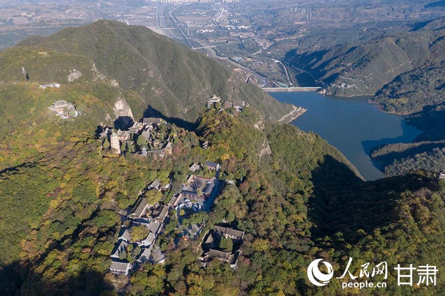 崆峒山古建筑群。人民网记者 米媛摄