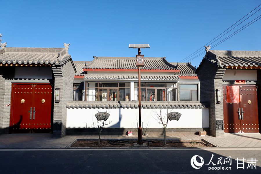 新居安，冬日暖。人民網記者 焦隆攝