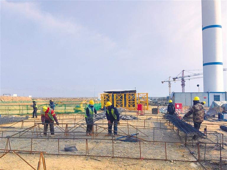 开工现场。李 昕 摄