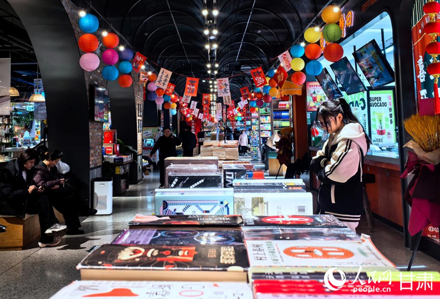 新春走基层｜书香之中品年味