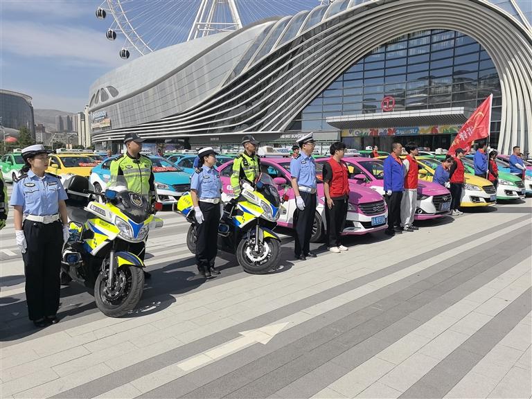 蘭州市交管部門啟動愛心護考