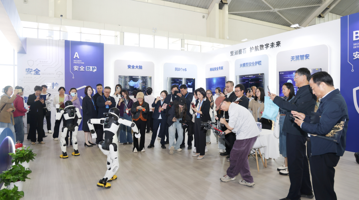 活动现场。甘肃省委网信办供图