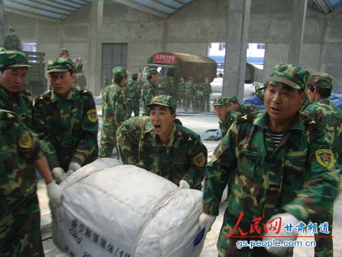 天水市驻军热爱第二故乡--甘肃频道--人民网