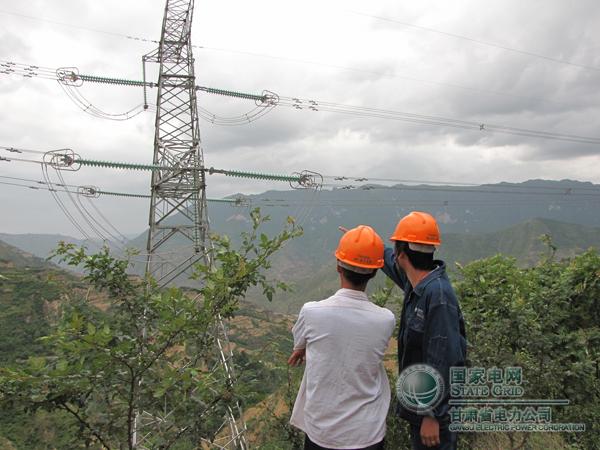 天超公司加强线路巡视消除事故隐患